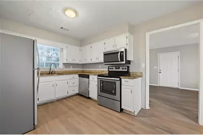 212 Sarann Court NW, Lilburn, GA 30047 - Photo 7