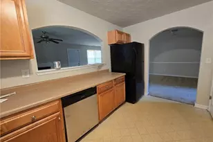 5636 One Lake Way, Atlanta, GA 30349 - Photo 7