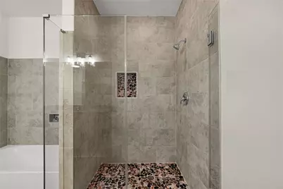 711 Cosmopolitan Drive NE #622, Atlanta, GA 30324 - Photo 13