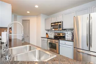 3040 Peachtree Rd NW, Atlanta, GA 30305 - Photo 5