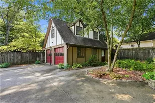 826 Mentelle Dr NE, Atlanta, GA 30308 - Photo 1