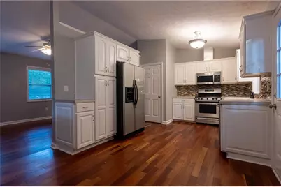 2424 Rhine Court, Lawrenceville, GA 30043 - Photo 5