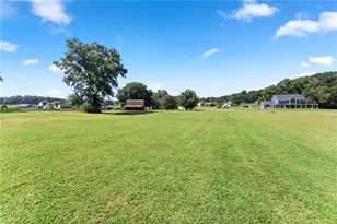 286 Middle Fork Ln, Carnesville, GA 30521 - Photo 43