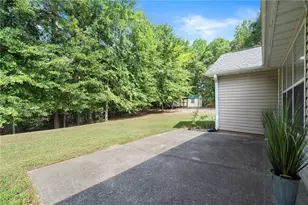 4011 Lafayette Way, Loganville, GA 30052 - Photo 31