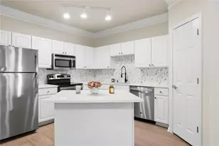 1850 Cotillion Dr, Dunwoody, GA 30338 - Photo 3