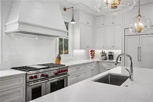 934 Winall Down Rd NE, Atlanta, GA 30319 - Photo 17