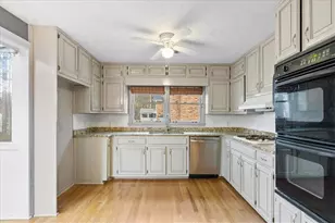 5363 Amhurst Dr, Peachtree Corners, GA 30092 - Photo 9