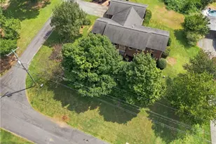 208 Woodland Circle SE, Calhoun, GA 30701 - Photo 5