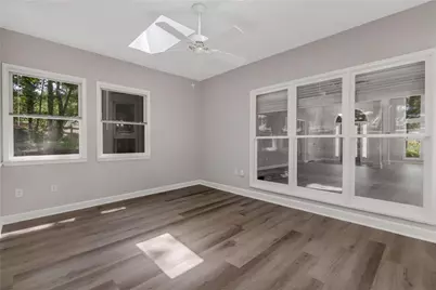 122 Bent Creek Drive, Woodstock, GA 30189 - Photo 13