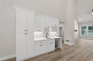 9120 Lisa Cir, Gainesville, GA 30506 - Photo 7