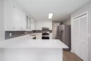 185 Lakeshore Cir SE, Acworth, GA 30101 - Photo 11