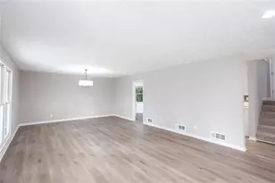 185 Lakeshore Cir SE, Acworth, GA 30101 - Photo 5