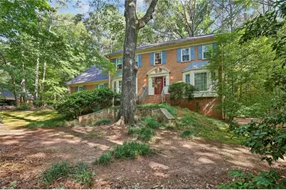 6051 Millstone Run, Stone Mountain, GA 30087 - Photo 3