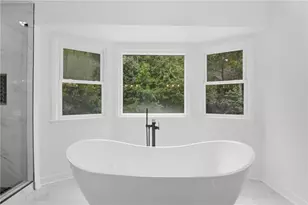 2211 Brooke Farm Trail, Dunwoody, GA 30338 - Photo 19