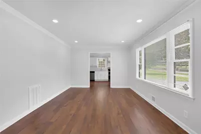 1655 Lucelle Avenue, Stone Mountain, GA 30087 - Photo 5