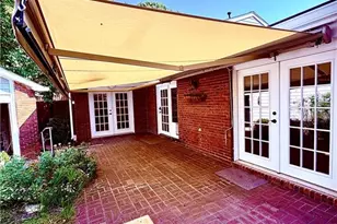 803 Dunwoody Chace, Sandy Springs, GA 30328 - Photo 3