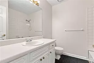 6715 Dogwood Point Ln, Tucker, GA 30084 - Photo 27