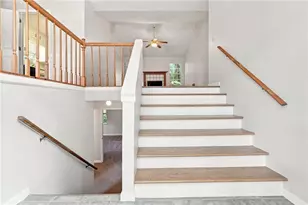 6715 Dogwood Point Ln, Tucker, GA 30084 - Photo 3