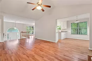 6715 Dogwood Point Ln, Tucker, GA 30084 - Photo 7