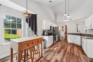 4672 Devencrest Ln, Buford, GA 30519 - Photo 9