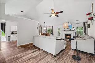 4672 Devencrest Ln, Buford, GA 30519 - Photo 3
