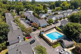 136 NW Peachtree Memorial Dr NW, Atlanta, GA 30309 - Photo 39