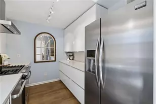 136 NW Peachtree Memorial Dr NW, Atlanta, GA 30309 - Photo 13