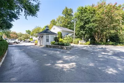136 NW Peachtree Memorial Drive NW #VA 1, Atlanta, GA 30309 - Photo 37