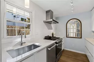 136 NW Peachtree Memorial Dr NW, Atlanta, GA 30309 - Photo 15