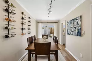 136 NW Peachtree Memorial Dr NW, Atlanta, GA 30309 - Photo 9