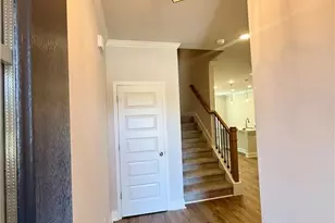 5665 Overview Dr, Flowery Branch, GA 30542 - Photo 3