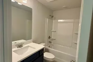 5665 Overview Dr, Flowery Branch, GA 30542 - Photo 19