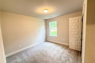 5665 Overview Dr, Flowery Branch, GA 30542 - Photo 17