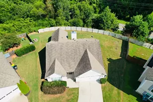 110 Manchester Ln, Jefferson, GA 30549 - Photo 5