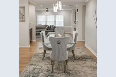 2828 Cloverhurst Drive, East Point, GA 30344 - Photo 7