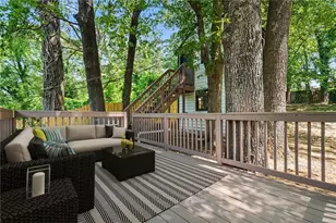2828 Cloverhurst Dr, East Point, GA 30344 - Photo 25