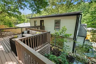 2828 Cloverhurst Dr, East Point, GA 30344 - Photo 27