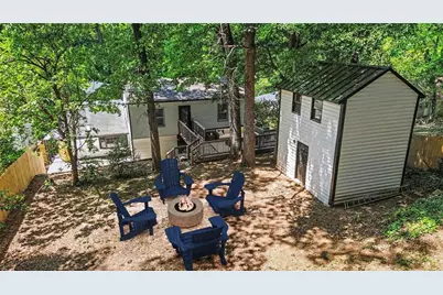 2828 Cloverhurst Drive, East Point, GA 30344 - Photo 29