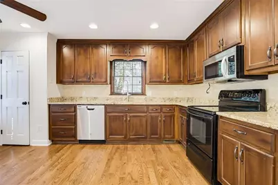 4951 Lost Mountain Trace NW, Kennesaw, GA 30152 - Photo 13