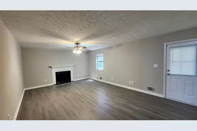 3724 Spring Garden Lane, Lithonia, GA 30038 - Photo 5