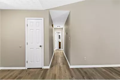 3679 Ashbill, Rex, GA 30273 - Photo 11