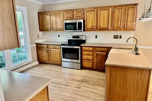 11860 Wexford Club Dr, Roswell, GA 30075 - Photo 11