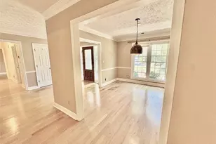 11860 Wexford Club Dr, Roswell, GA 30075 - Photo 13