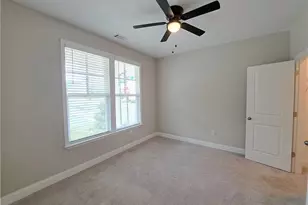 637 Stan Hope Ln, Suwanee, GA 30024 - Photo 9
