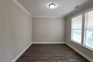 637 Stan Hope Ln, Suwanee, GA 30024 - Photo 5