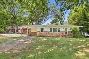 151 Tiny Ridge Dr, Cornelia, GA 30531 - Photo 3