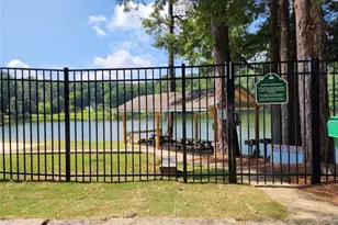 258 Kenilworth Cir, Stone Mountain, GA 30083 - Photo 27