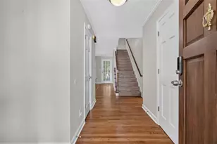 540 Clear Lake Ln, Suwanee, GA 30024 - Photo 9