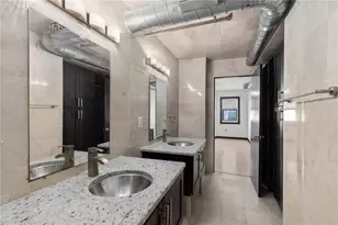 795 Hammond Dr, Sandy Springs, GA 30328 - Photo 17