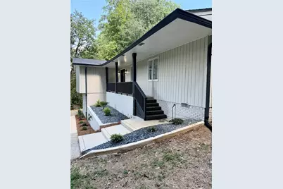 8986 Mandarin Drive, Jonesboro, GA 30236 - Photo 3